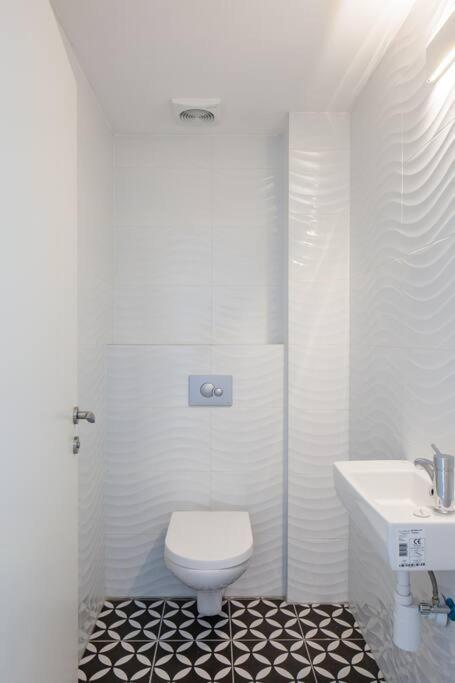 O&O Group- Magical 4Br Apt With Panoramic Sea View Бат-Ям Экстерьер фото