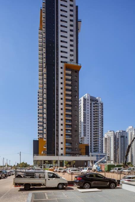 O&O Group- Magical 4Br Apt With Panoramic Sea View Бат-Ям Экстерьер фото
